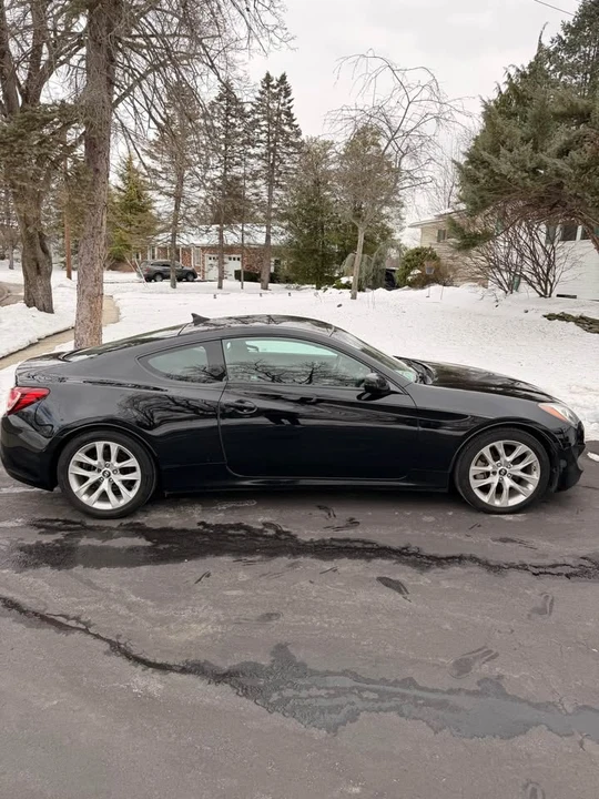 2013 Hyundai Genesis Coupe - Image 4 of 10