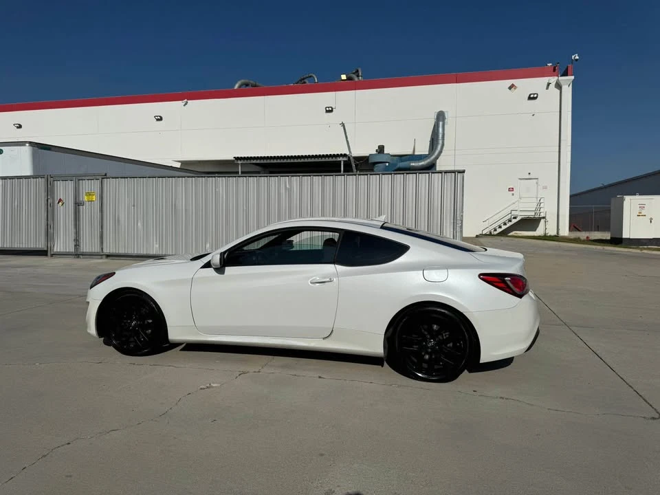 2013 Hyundai Genesis Coupe - Image 11 of 18