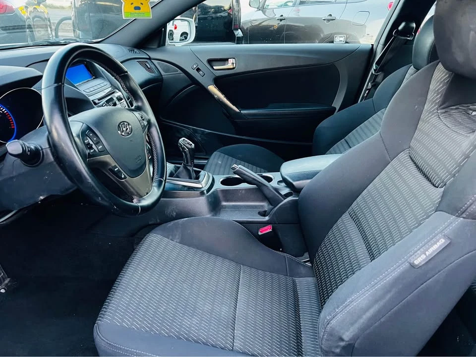 2013 Hyundai Genesis Coupe - Image 8 of 13