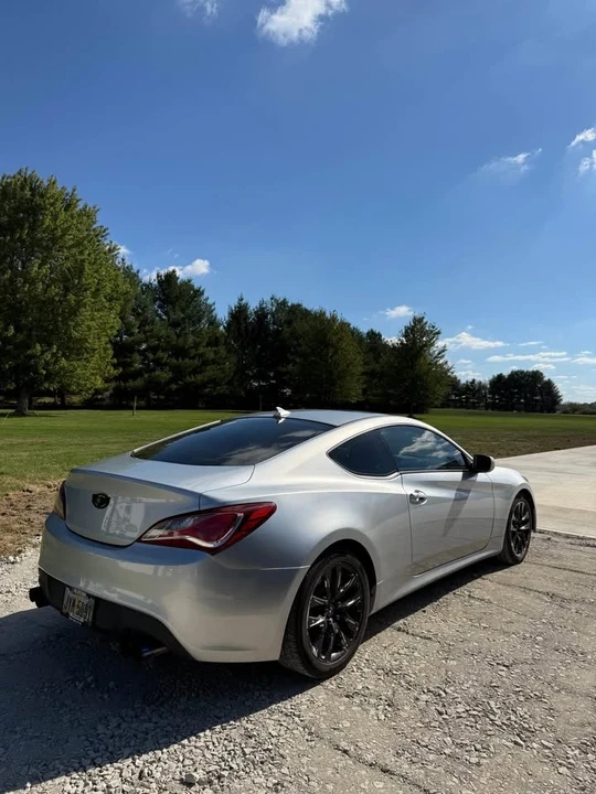 2013 Hyundai Genesis Coupe - Image 4 of 11