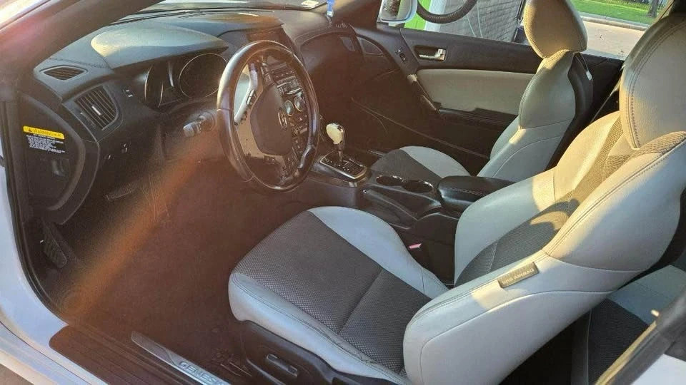 2013 Hyundai Genesis Coupe - Image 6 of 7