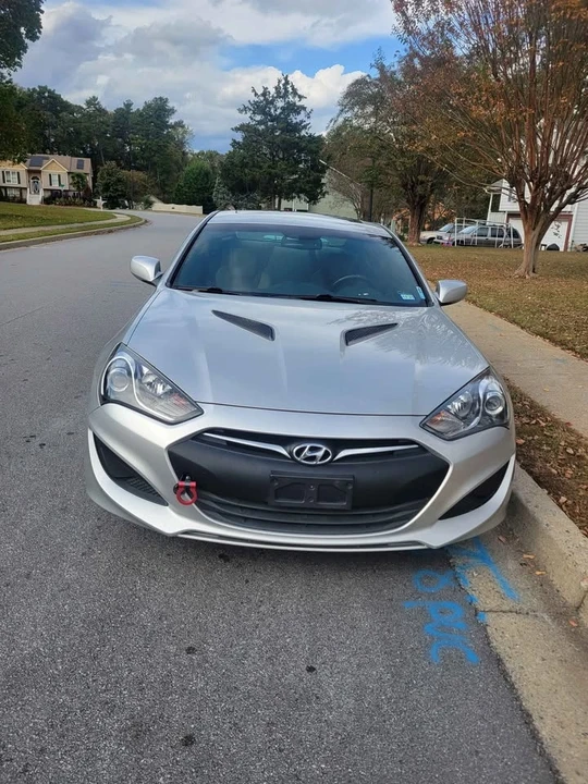 2013 Hyundai Genesis Coupe - Image 2 of 8
