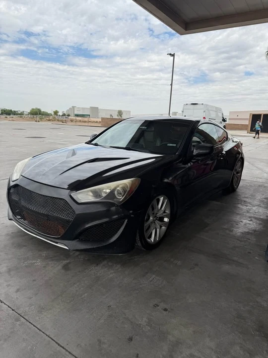 2013 Hyundai Genesis Coupe - Image 4 of 5