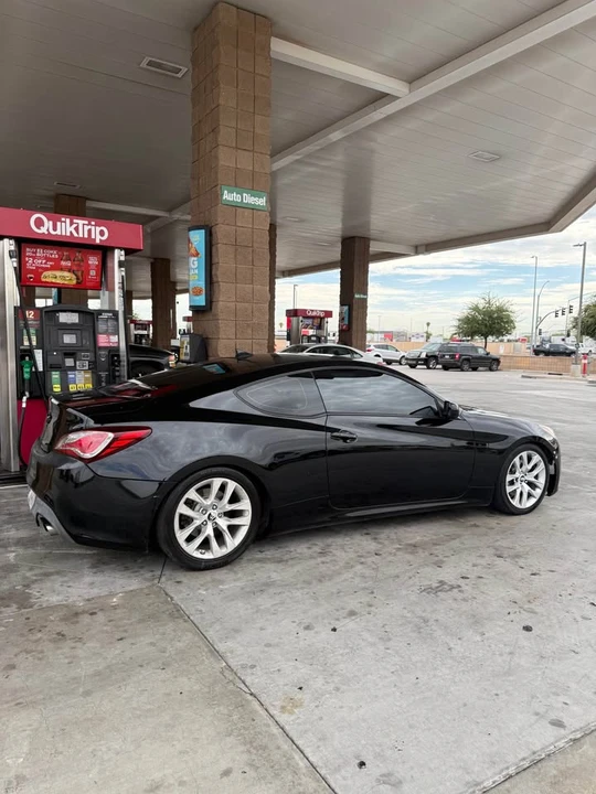 2013 Hyundai Genesis Coupe - Image 3 of 5