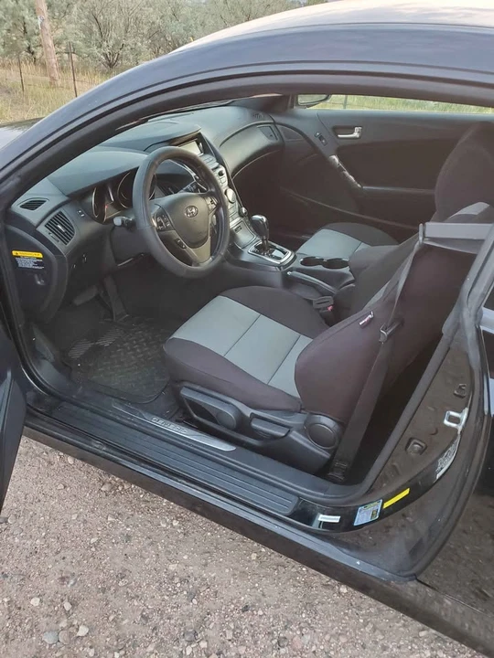 2013 Hyundai Genesis Coupe - Image 6 of 6