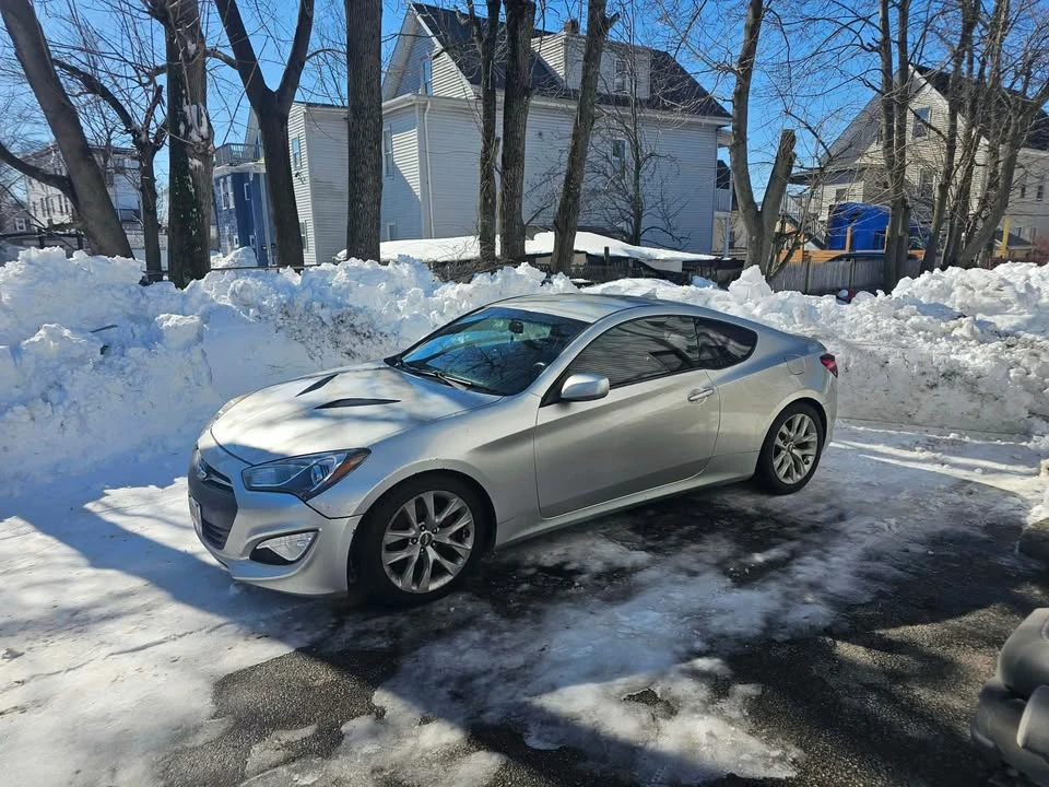 2013 Hyundai Genesis Coupe - Image 2 of 8