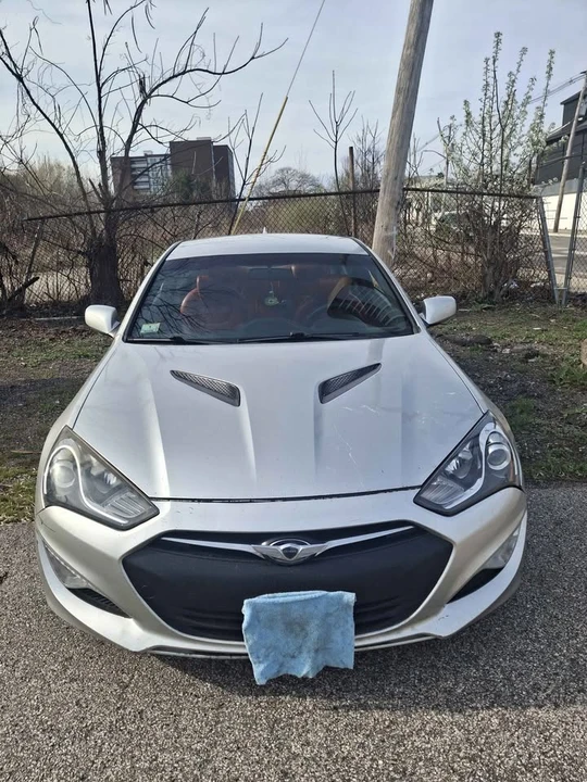 2013 Hyundai Genesis Coupe - Image 5 of 13