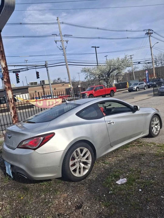 2013 Hyundai Genesis Coupe - Image 4 of 13