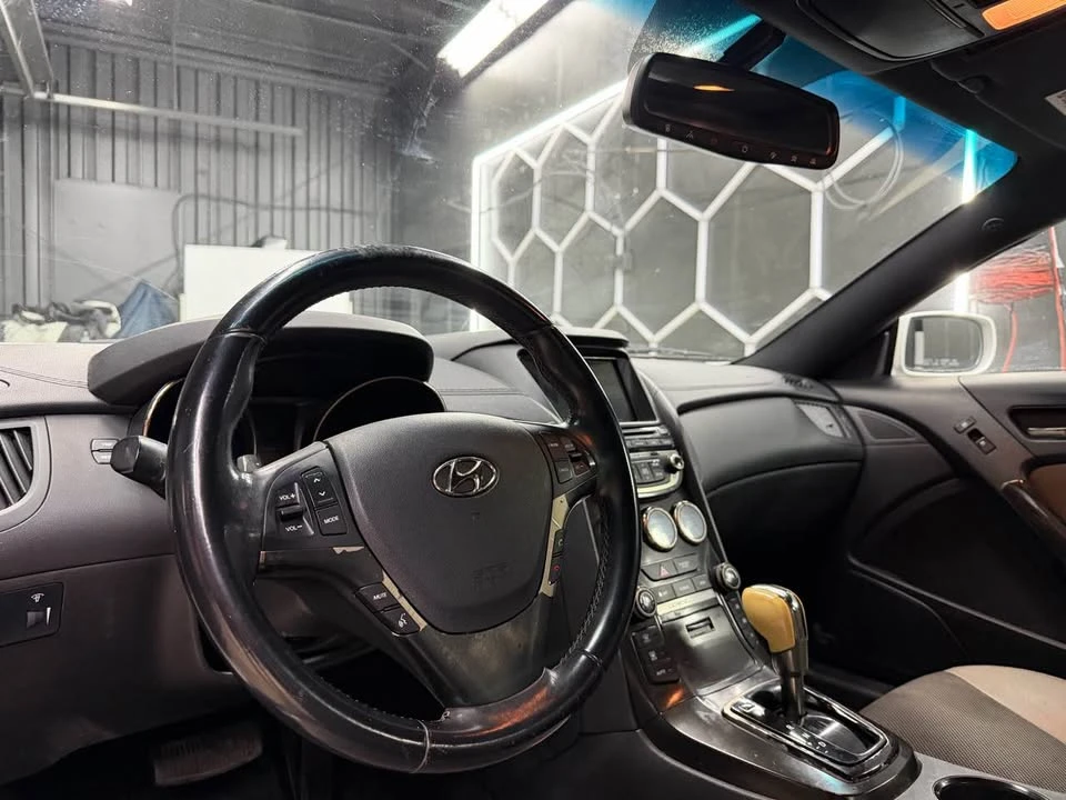 2013 Hyundai Genesis Coupe - Image 7 of 12
