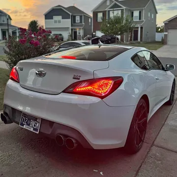 2013 Hyundai Genesis Coupe 2.0T R-Spec