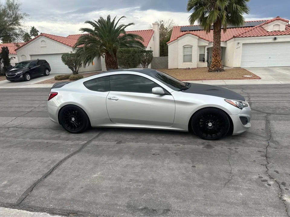 2013 Hyundai Genesis Coupe - Image 2 of 12