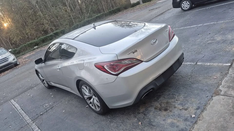2013 Hyundai Genesis Coupe - Image 4 of 13