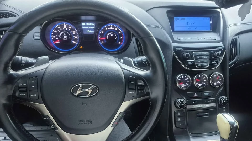 2013 Hyundai Genesis Coupe - Image 7 of 13