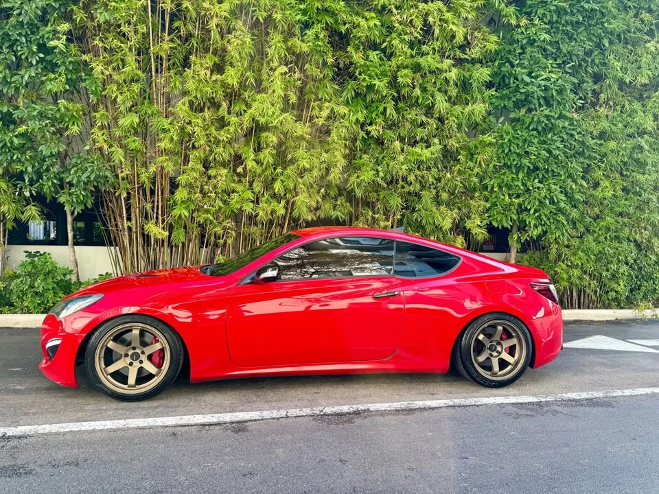 2013 Hyundai Genesis Coupe - Image 2 of 16