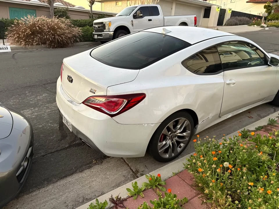 2013 Hyundai Genesis Coupe - Image 6 of 14