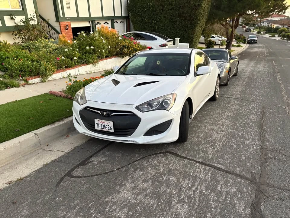 2013 Hyundai Genesis Coupe - Image 3 of 14