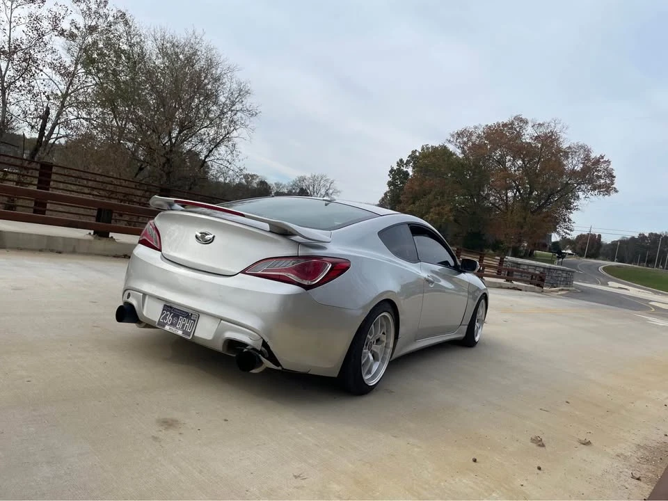 2013 Hyundai Genesis Coupe - Image 2 of 7