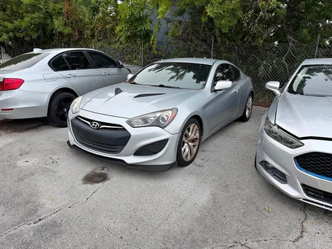 2013 Hyundai Genesis Coupe 2.0T Premium