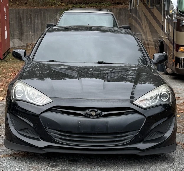 2013 Hyundai Genesis Coupe - Image 2 of 11