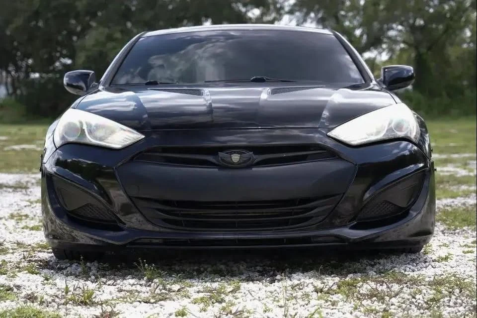 2013 Hyundai Genesis Coupe - Image 18 of 19