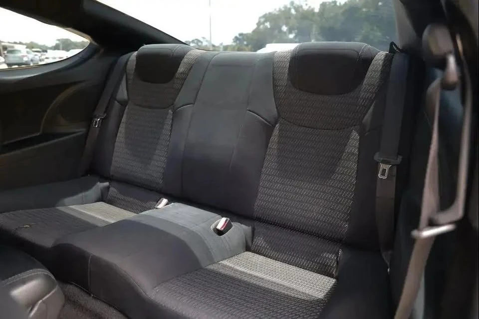 2013 Hyundai Genesis Coupe - Image 8 of 19