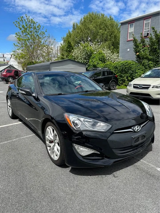 2013 Hyundai Genesis Coupe - Image 4 of 12