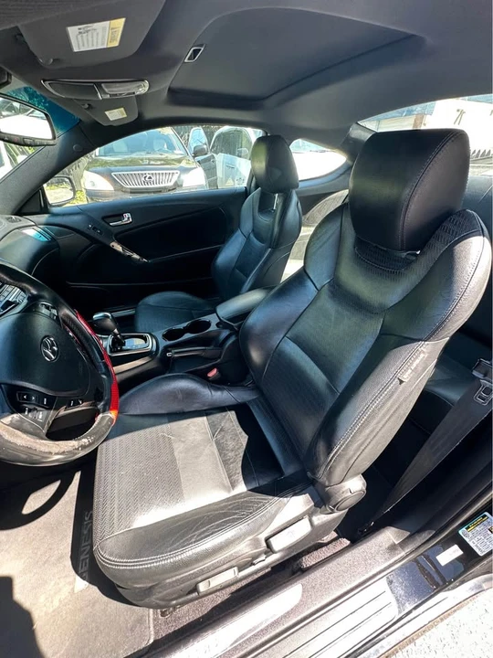 2013 Hyundai Genesis Coupe - Image 11 of 12