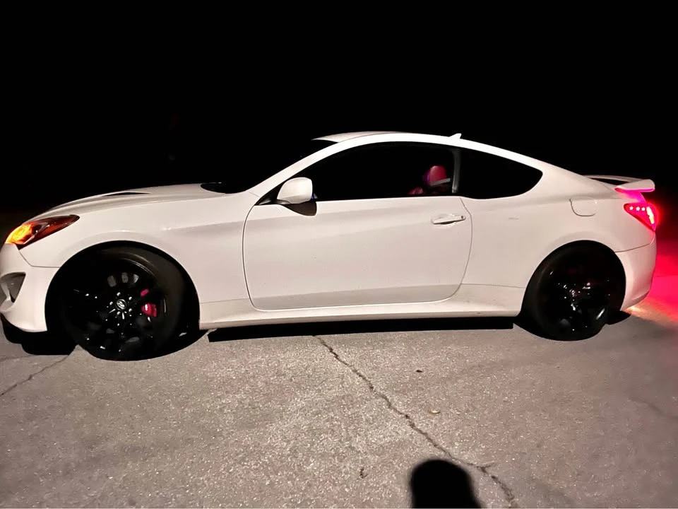 2013 Hyundai Genesis Coupe - Image 2 of 9