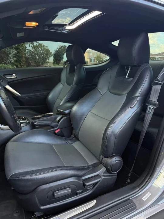 2013 Hyundai Genesis Coupe - Image 9 of 14