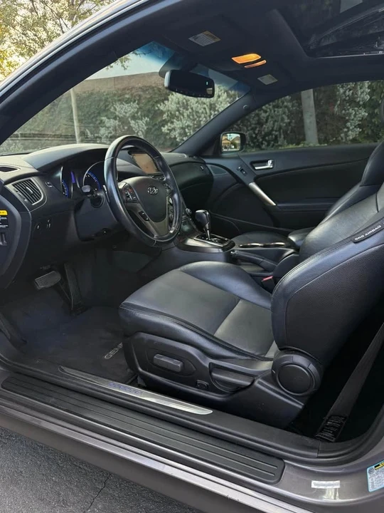 2013 Hyundai Genesis Coupe - Image 4 of 14