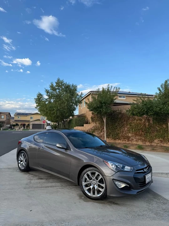 2013 Hyundai Genesis Coupe - Image 4 of 14