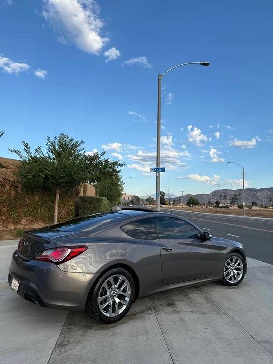 2013 Hyundai Genesis Coupe - Image 5 of 14