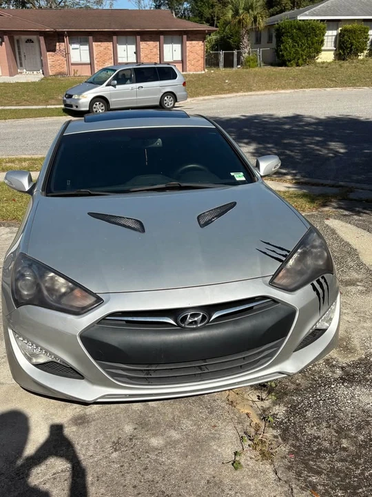2013 Hyundai Genesis Coupe - Image 2 of 8