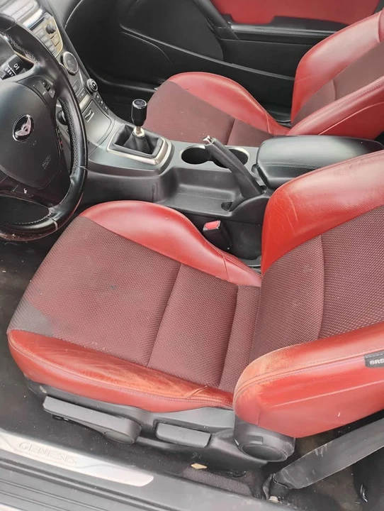 2013 Hyundai Genesis Coupe - Image 6 of 10