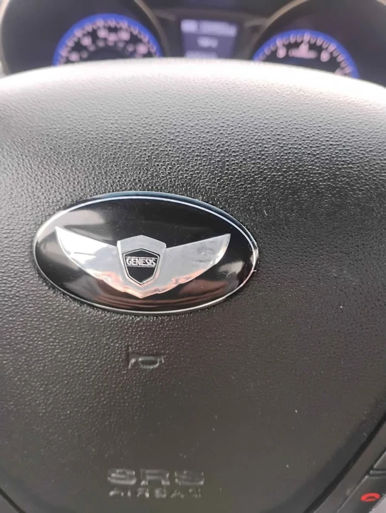 2013 Hyundai Genesis Coupe - Image 9 of 10