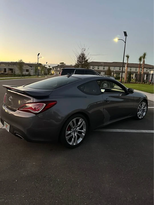 2013 Hyundai Genesis Coupe - Image 5 of 11
