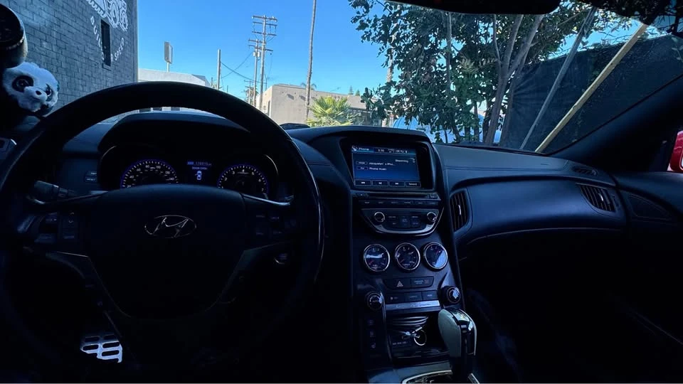 2013 Hyundai Genesis Coupe - Image 18 of 20