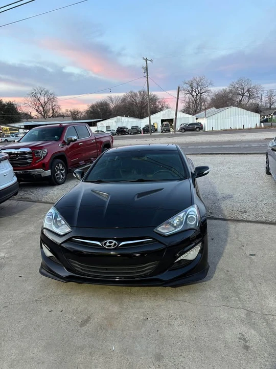 2013 Hyundai Genesis Coupe - Image 5 of 8