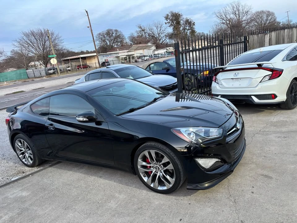 2013 Hyundai Genesis Coupe - Image 2 of 8