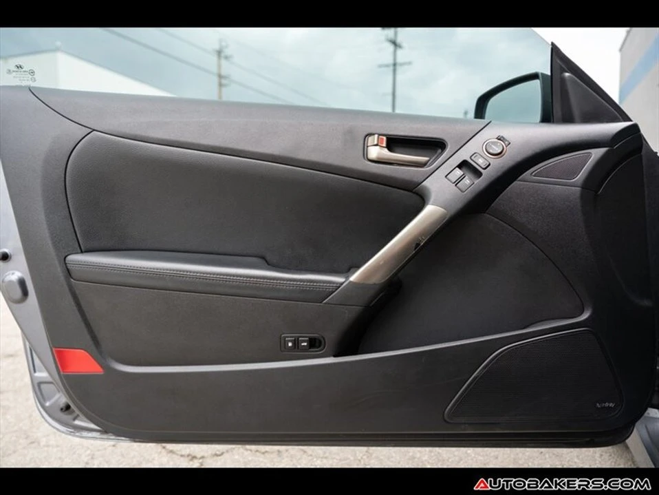 2013 Hyundai Genesis Coupe - Image 15 of 19