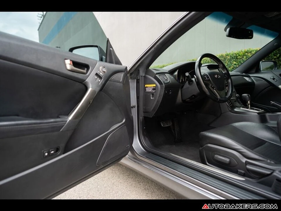 2013 Hyundai Genesis Coupe - Image 12 of 19