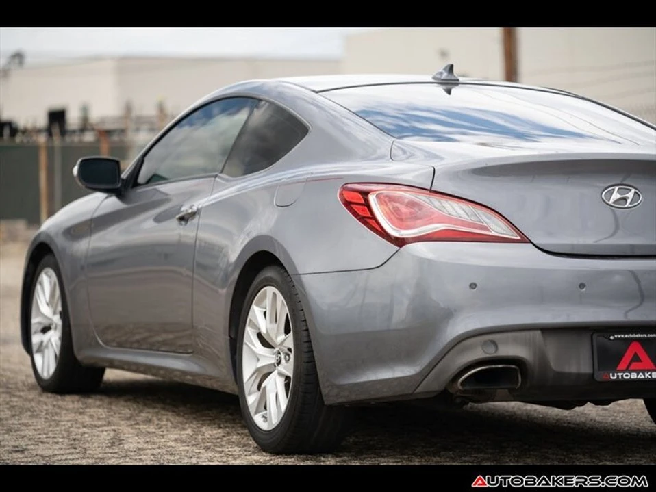 2013 Hyundai Genesis Coupe - Image 8 of 19