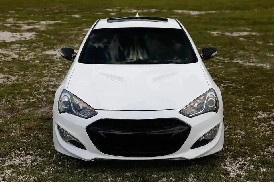2013 Hyundai Genesis Coupe - Image 18 of 19