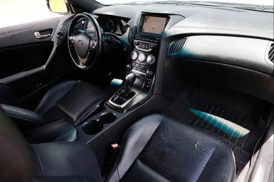 2013 Hyundai Genesis Coupe - Image 15 of 19