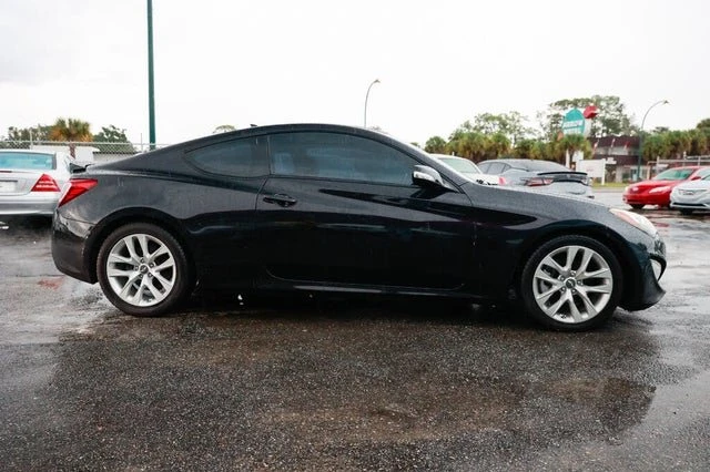 2013 Hyundai Genesis Coupe - Image 13 of 19