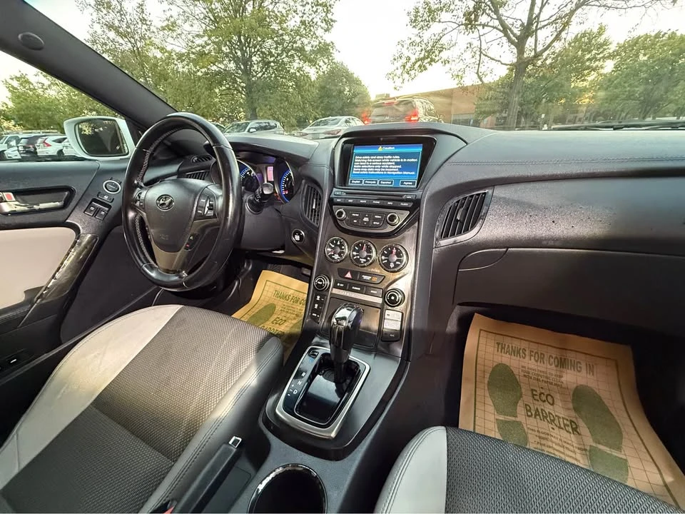 2013 Hyundai Genesis Coupe - Image 15 of 18