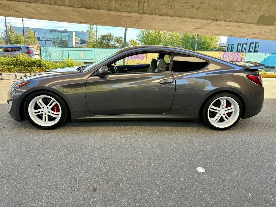 2013 Hyundai Genesis Coupe - Image 9 of 19