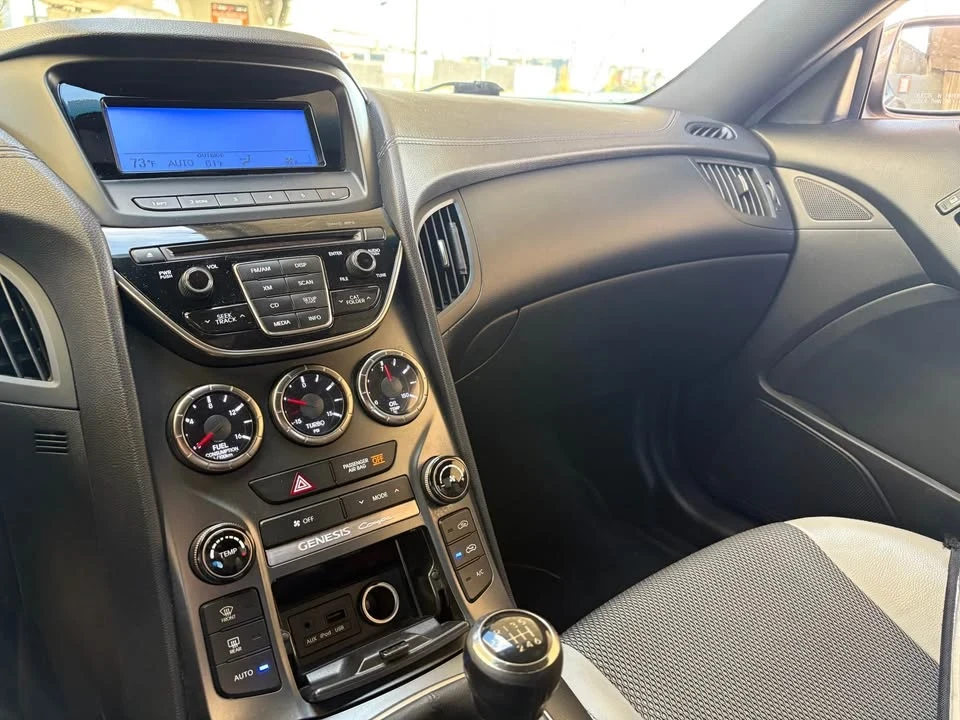 2013 Hyundai Genesis Coupe - Image 14 of 19
