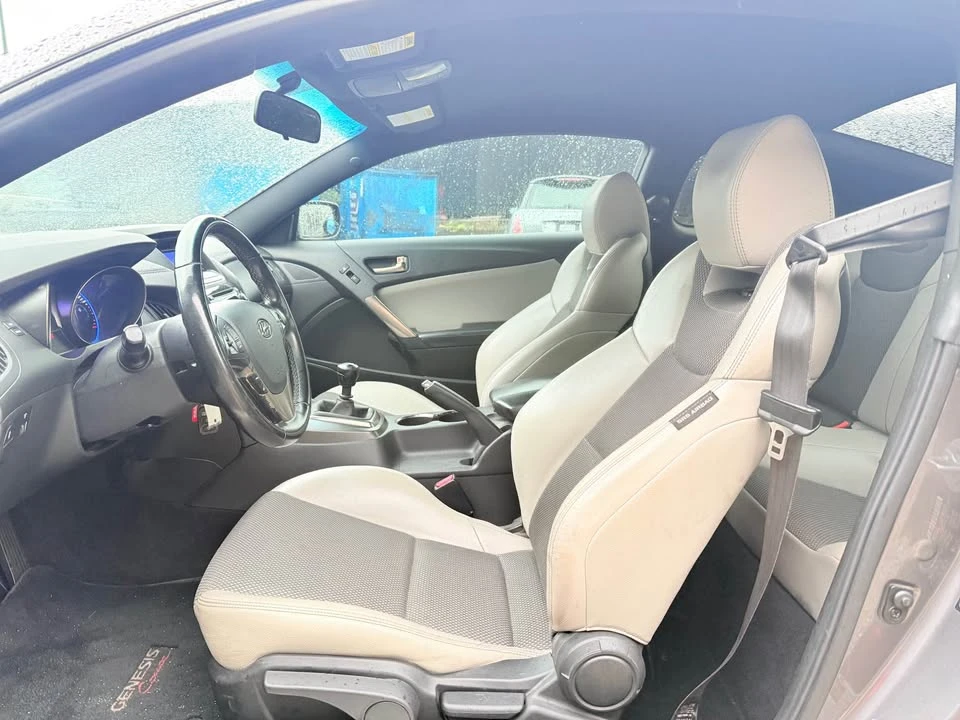 2013 Hyundai Genesis Coupe - Image 13 of 16