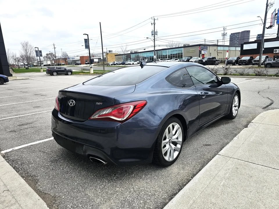 2013 Hyundai Genesis - Image 6 of 16